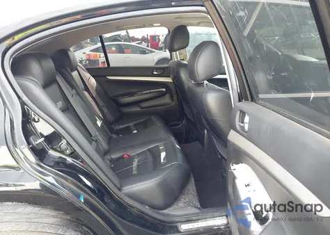 2008 Infiniti G35 Journey z USA, uszkodzony, nr VIN JNKBV61E28M215387